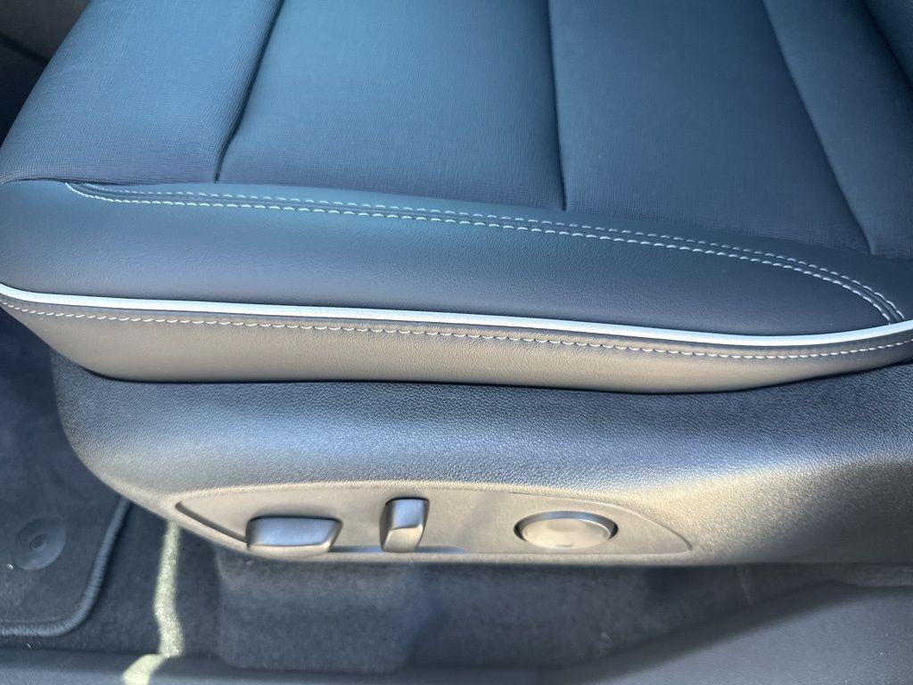 new 2025 Buick Enclave car, priced at $45,745