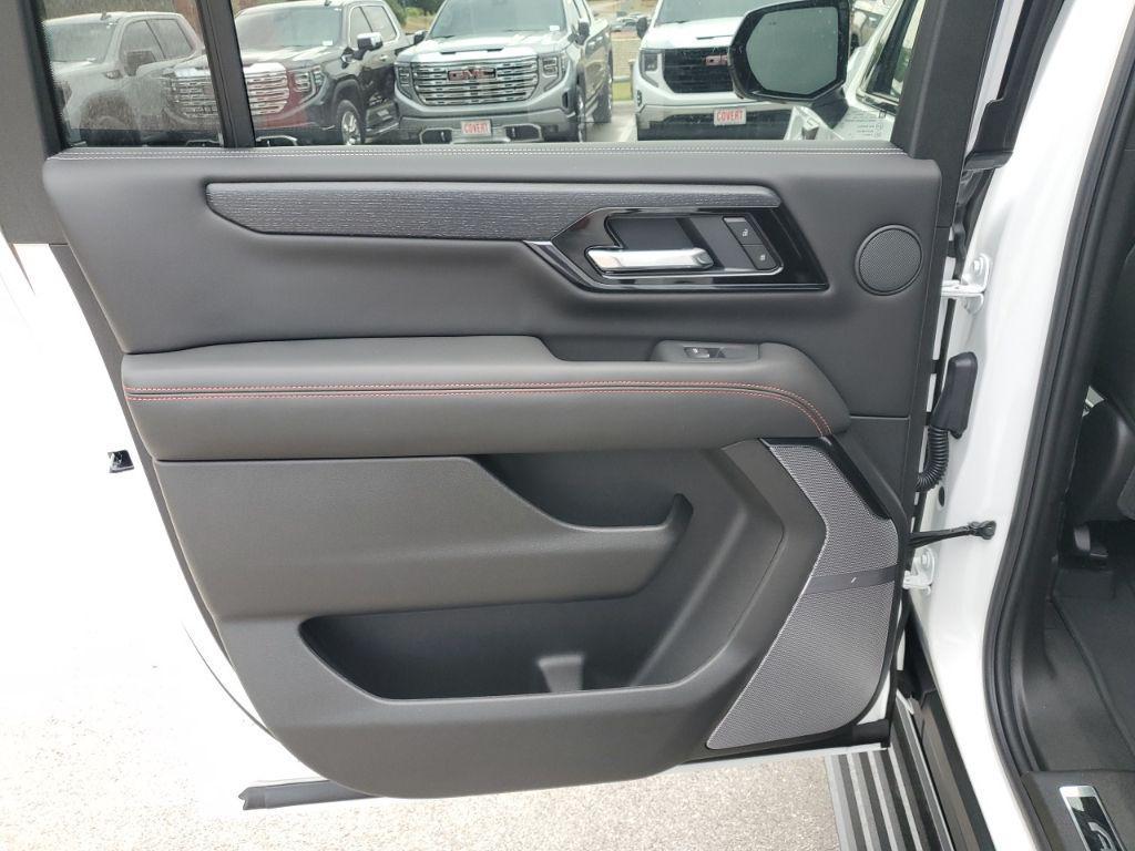 new 2025 GMC Yukon XL car, priced at $105,054