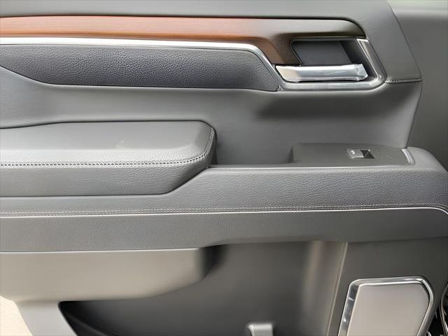 new 2025 GMC Sierra 1500 car, priced at $77,500