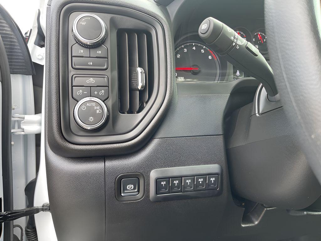 new 2024 GMC Sierra 2500 car, priced at $57,863