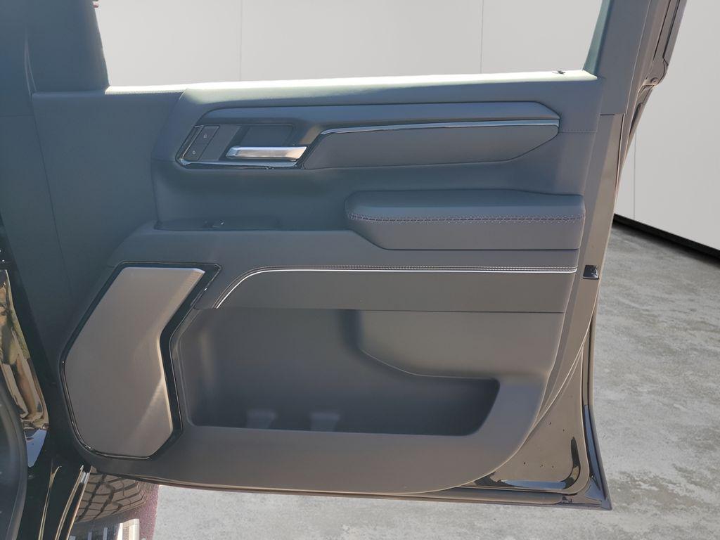 new 2025 GMC Sierra 2500 car, priced at $99,589
