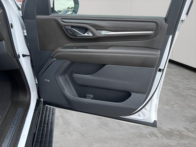 used 2022 GMC Yukon XL car, priced at $55,696