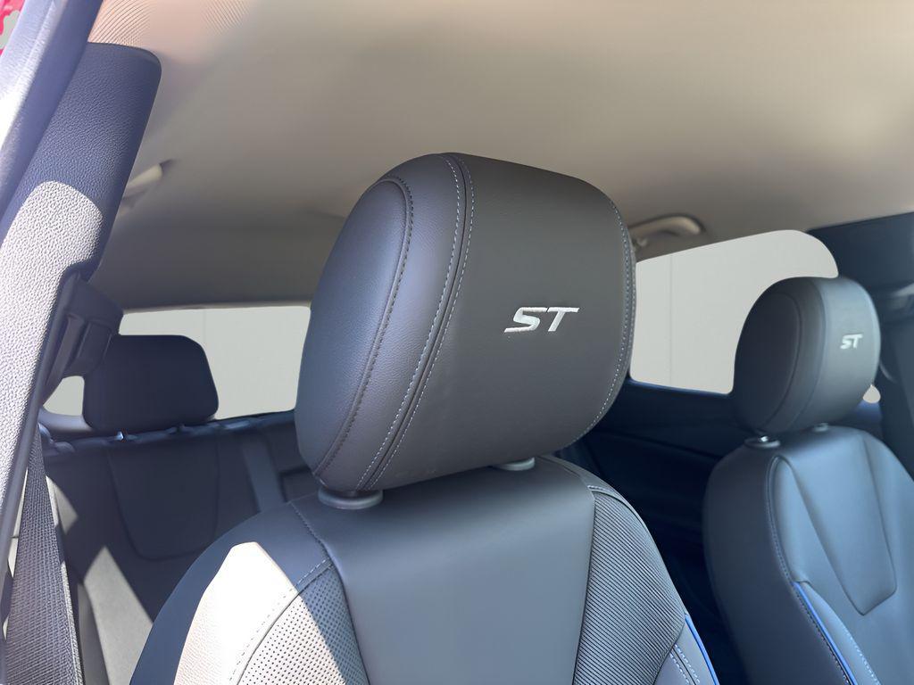 new 2026 Buick Encore GX car, priced at $28,770