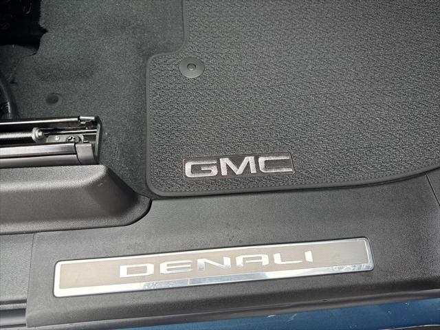 new 2025 GMC Yukon car, priced at $95,674