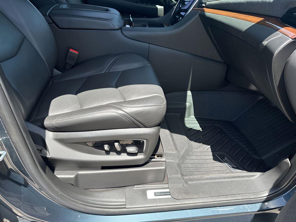 used 2020 Cadillac Escalade car, priced at $49,478