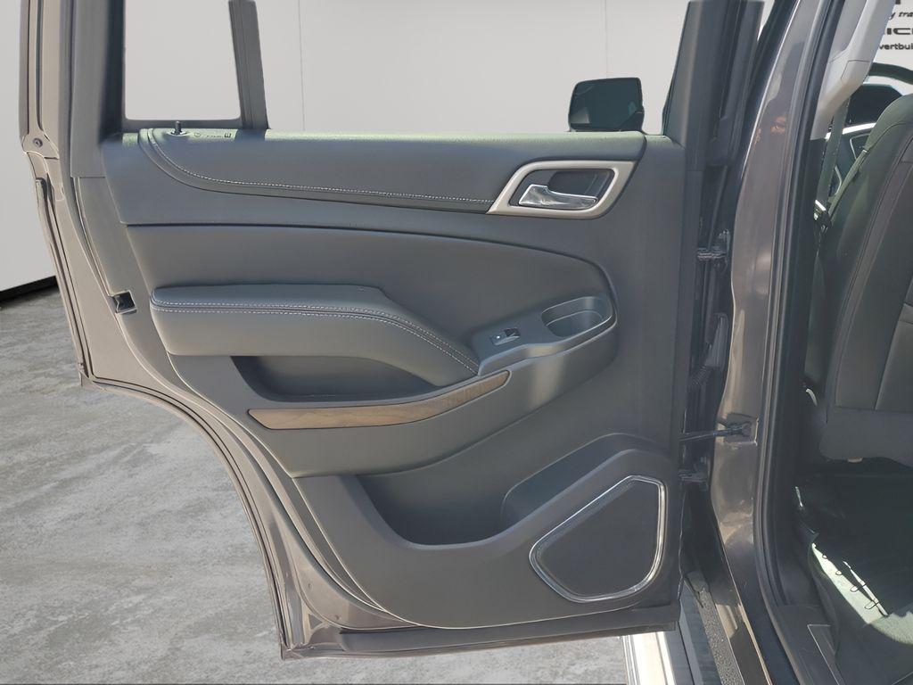 used 2018 GMC Yukon car, priced at $31,585