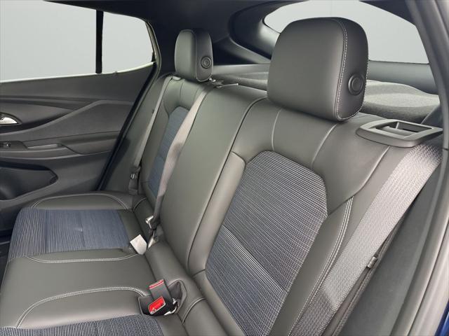 new 2025 Buick Envista car, priced at $28,174