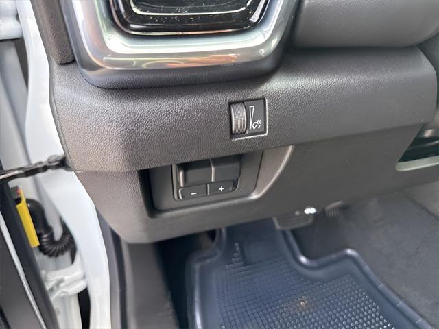 new 2025 GMC Canyon car, priced at $42,861