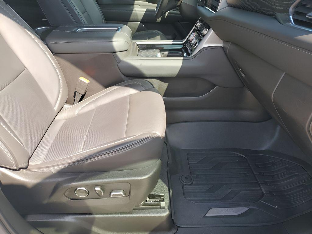 used 2021 GMC Yukon car, priced at $55,977