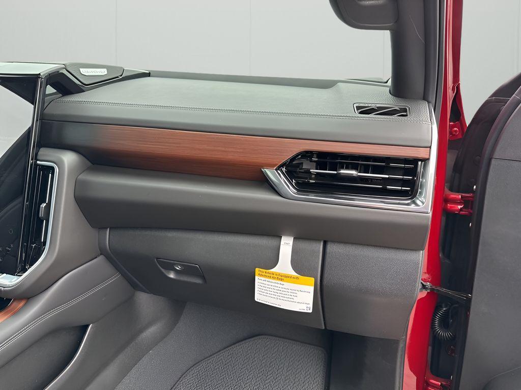 new 2025 GMC Yukon XL car, priced at $92,025