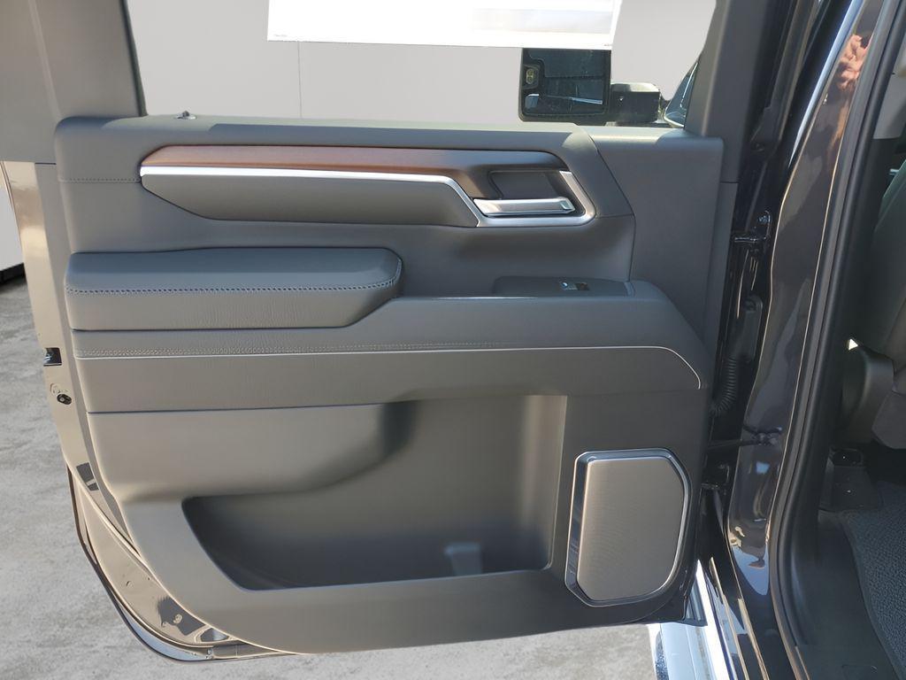 new 2026 GMC Sierra 2500 car, priced at $87,259