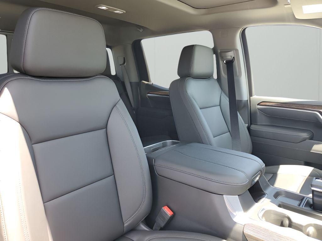 new 2025 GMC Sierra 1500 car, priced at $57,774