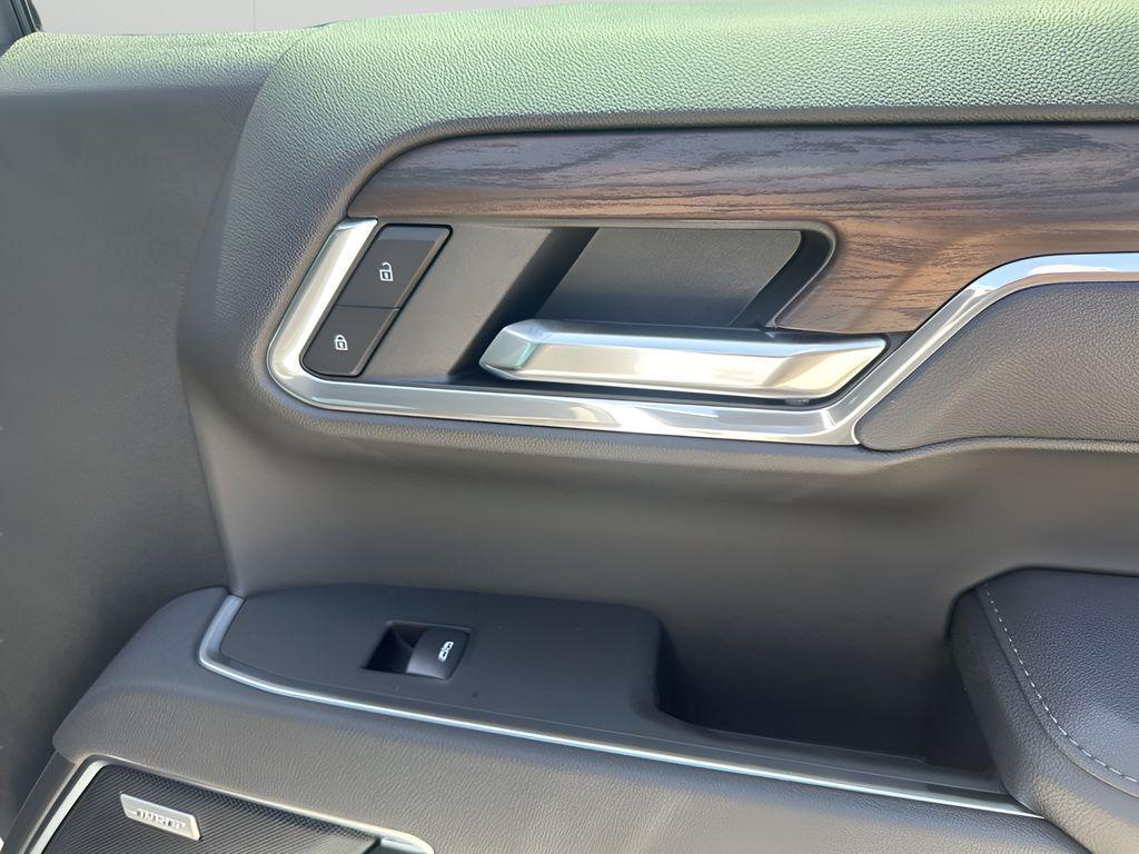 new 2025 GMC Sierra 1500 car, priced at $53,400
