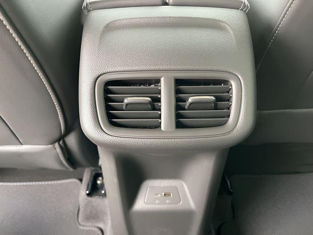 new 2025 Buick Envision car, priced at $33,590