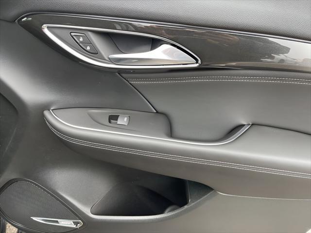 new 2025 Buick Envision car, priced at $35,557