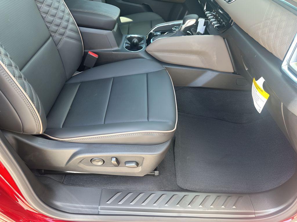 new 2025 GMC Canyon car, priced at $55,014