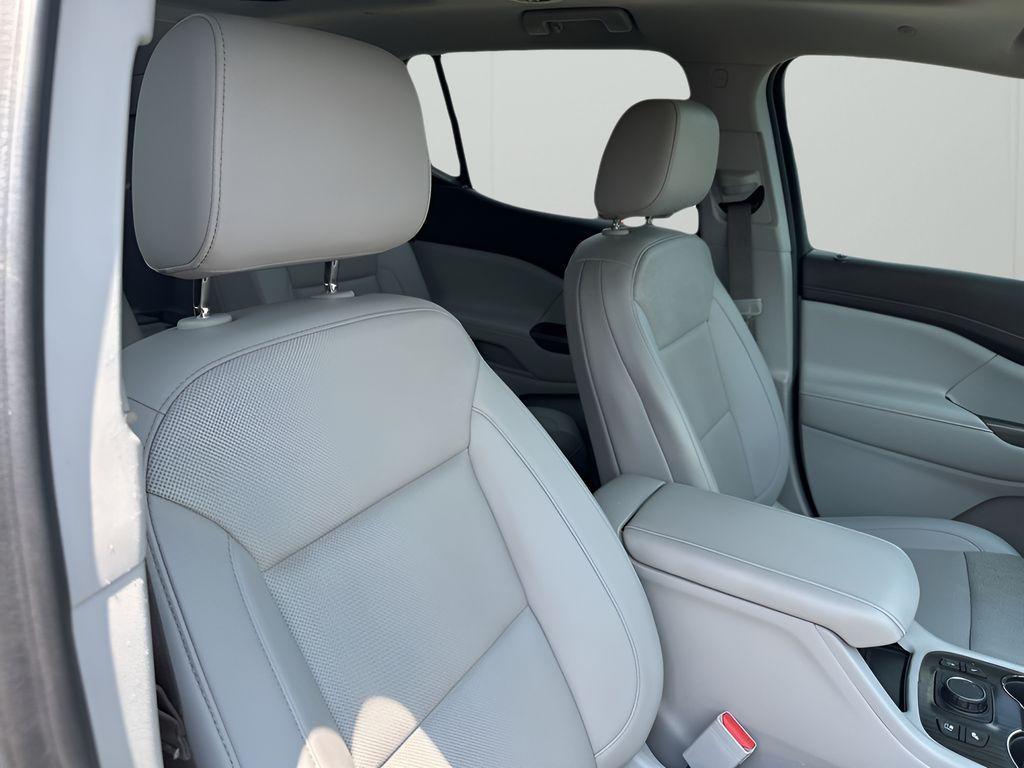 used 2023 GMC Acadia car, priced at $29,995
