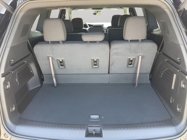 new 2025 GMC Acadia car, priced at $43,675