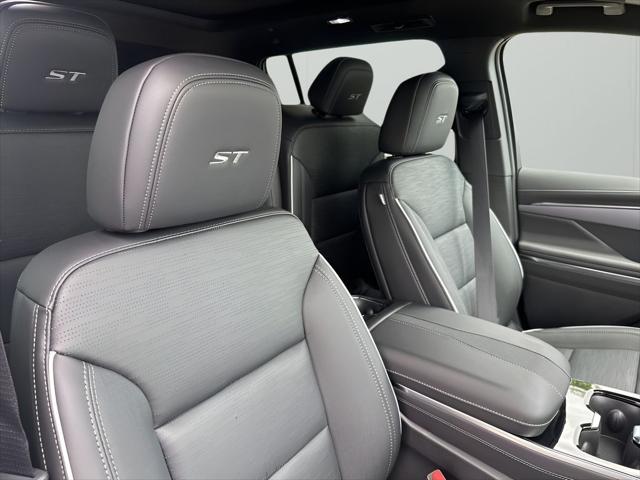 new 2025 Buick Enclave car, priced at $50,634