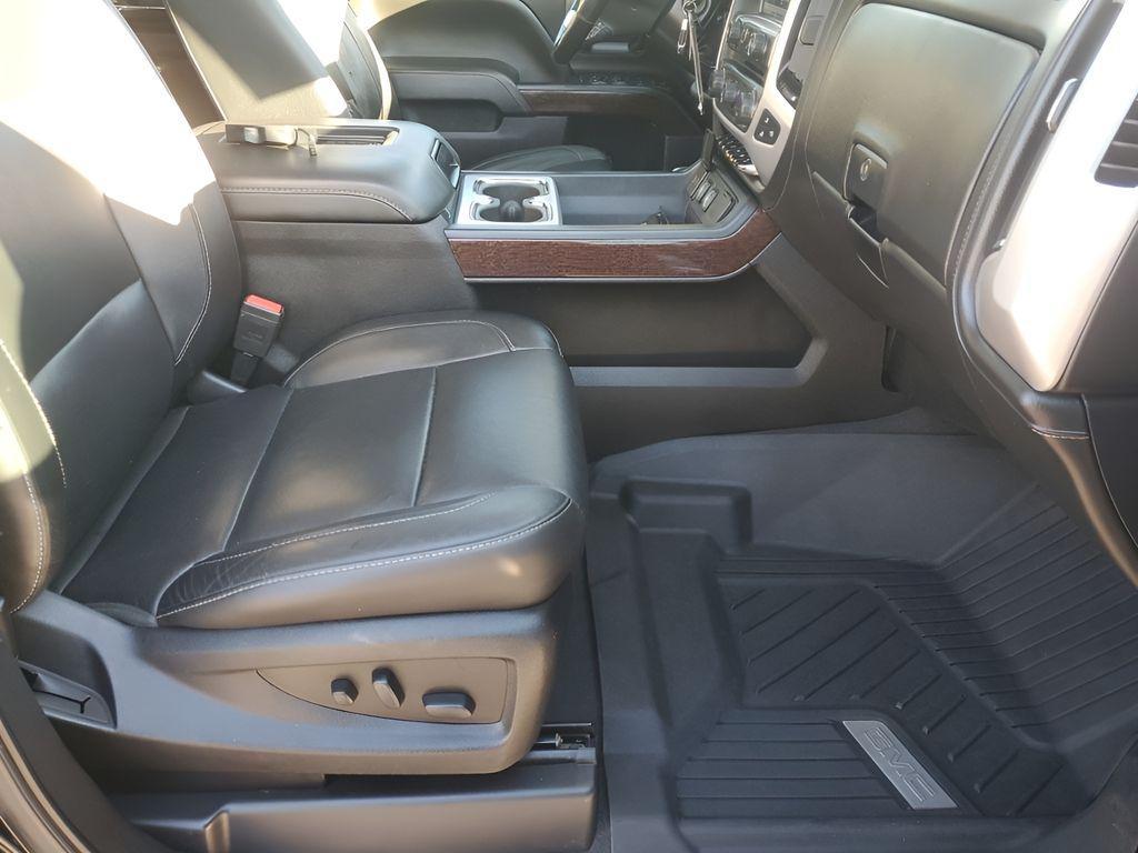 used 2018 GMC Sierra 1500 car, priced at $27,877