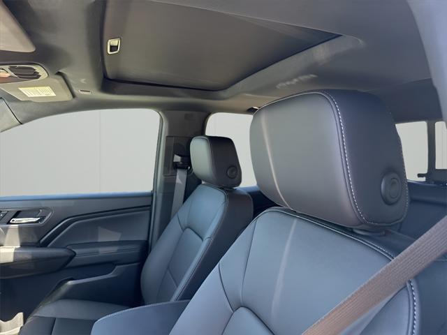 new 2025 GMC Canyon car, priced at $46,158