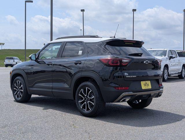 new 2025 Chevrolet TrailBlazer car, priced at $31,400