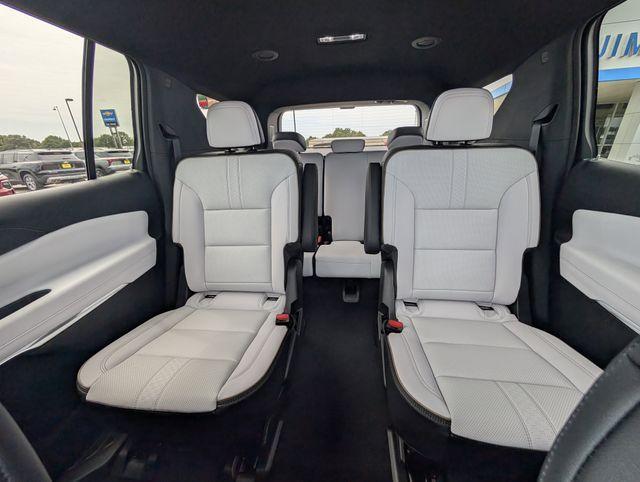 new 2026 Chevrolet Traverse car, priced at $59,215