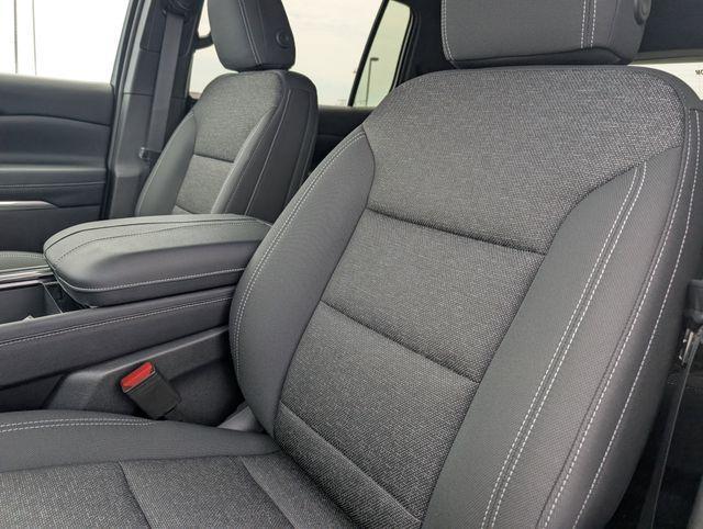 new 2026 Chevrolet Traverse car, priced at $44,395
