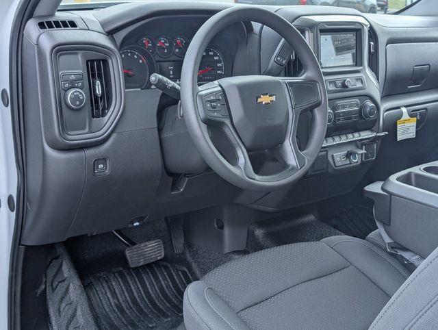 new 2025 Chevrolet Silverado 1500 car, priced at $43,195