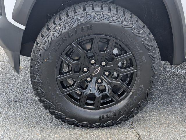 new 2025 Chevrolet Colorado car, priced at $45,510