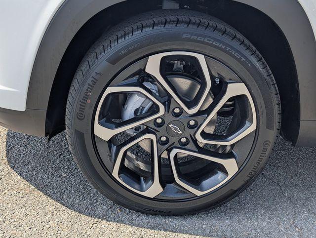 new 2025 Chevrolet Trax car, priced at $27,585