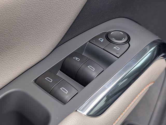 new 2026 Chevrolet Traverse car, priced at $44,395