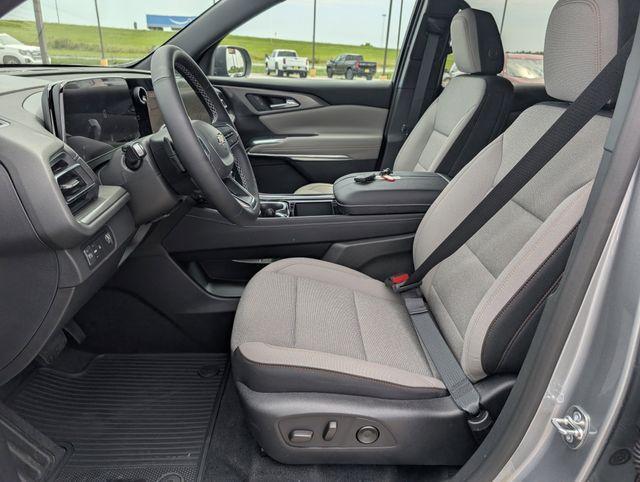 new 2026 Chevrolet Traverse car, priced at $44,395