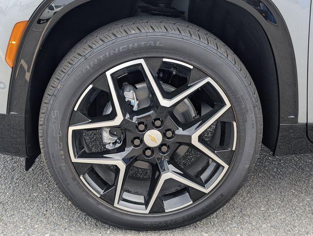 new 2026 Chevrolet Traverse car, priced at $57,795