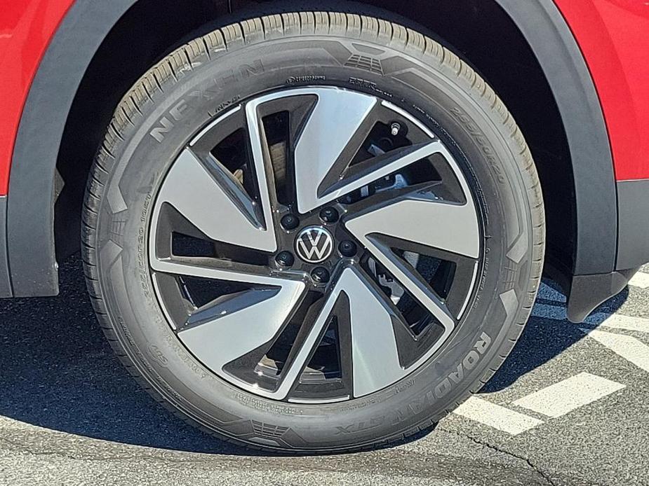 new 2024 Volkswagen Atlas car, priced at $46,316