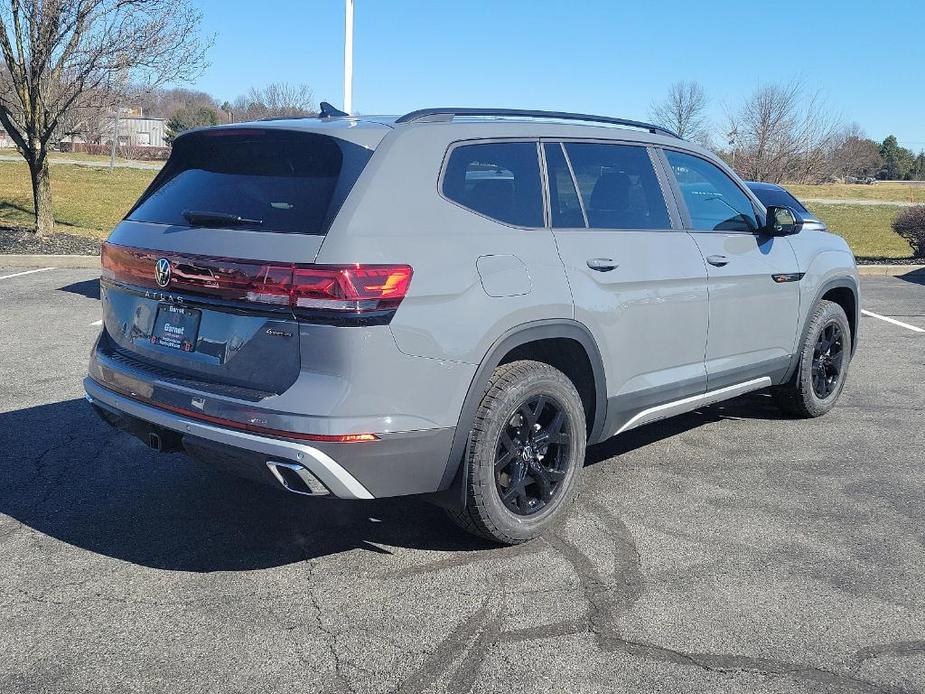 new 2024 Volkswagen Atlas car, priced at $54,778