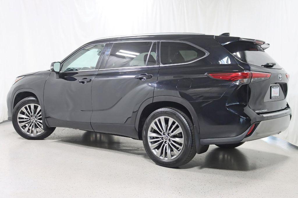 used 2020 Toyota Highlander car