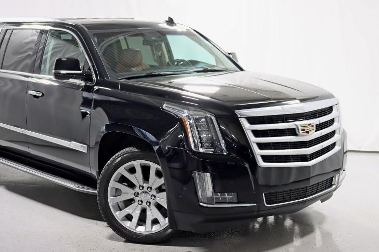 used 2017 Cadillac Escalade ESV car