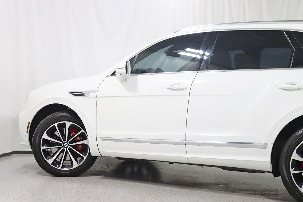 used 2022 Bentley Bentayga car, priced at $136,888