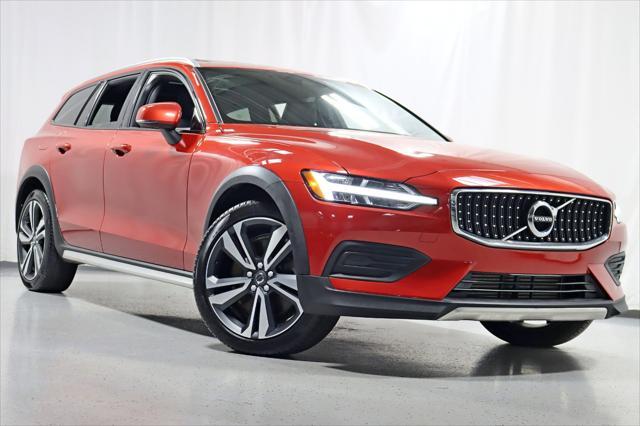 used 2020 Volvo V60 Cross Country car, priced at $28,888