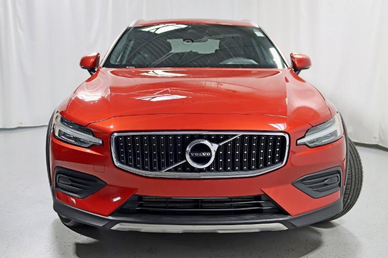 used 2020 Volvo V60 Cross Country car, priced at $33,888