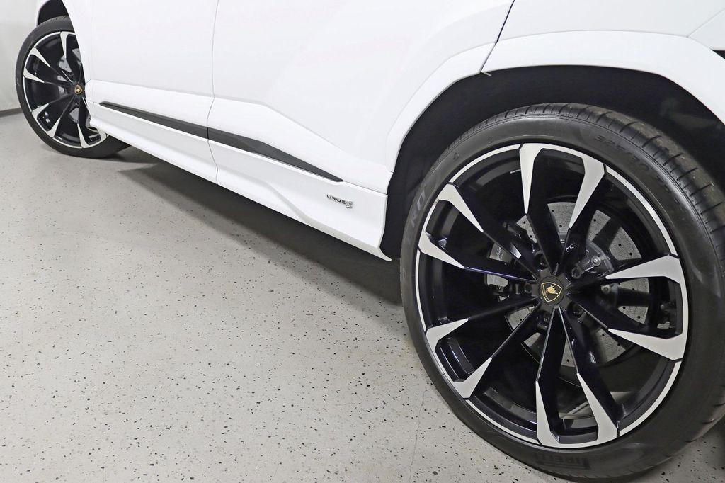 used 2024 Lamborghini Urus car, priced at $279,888