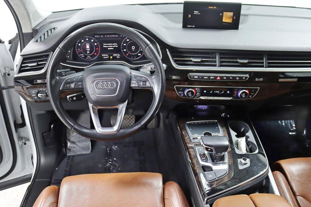 used 2019 Audi Q7 car, priced at $27,888