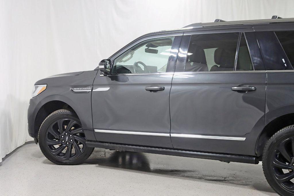 used 2022 Lincoln Navigator car, priced at $49,888