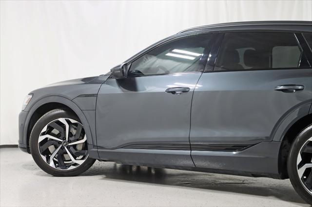 used 2024 Audi Q8 e-tron car