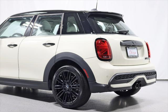 used 2022 MINI Hardtop car, priced at $28,888