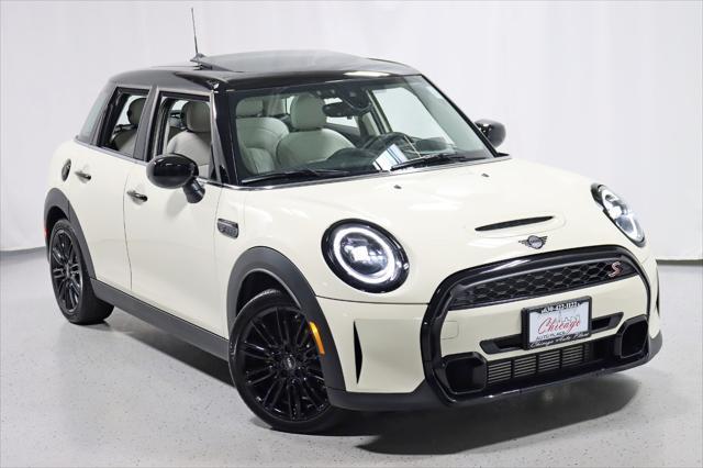 used 2022 MINI Hardtop car, priced at $28,888