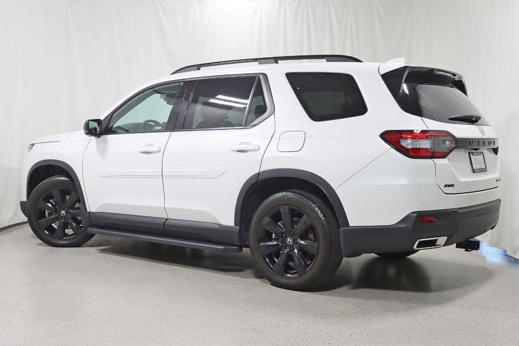 used 2025 Honda Pilot car, priced at $47,888