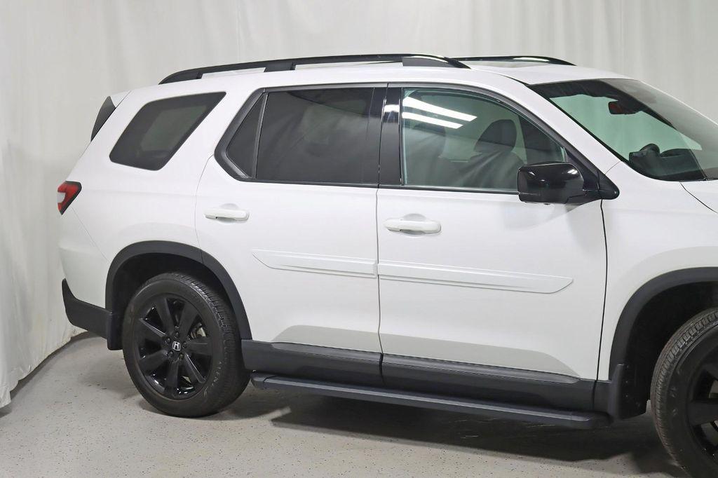 used 2025 Honda Pilot car, priced at $47,888