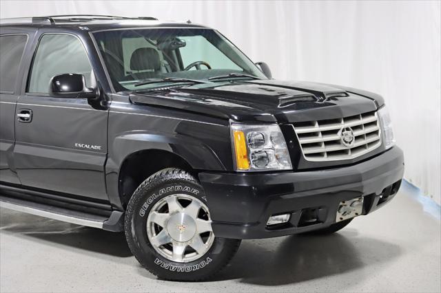 used 2002 Cadillac Escalade car, priced at $5,888